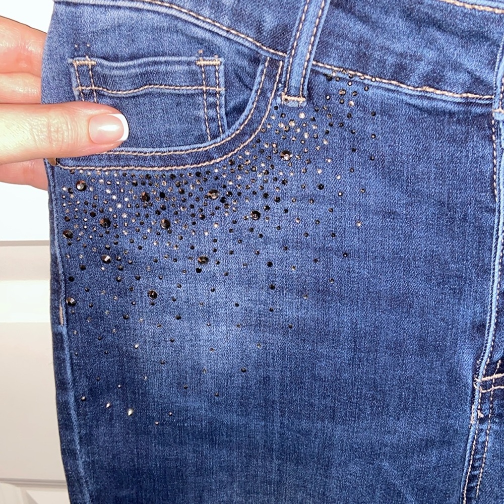 Frank Lyman ⚜️ Lace and Sparkle Jeans - Picture 5 of 7